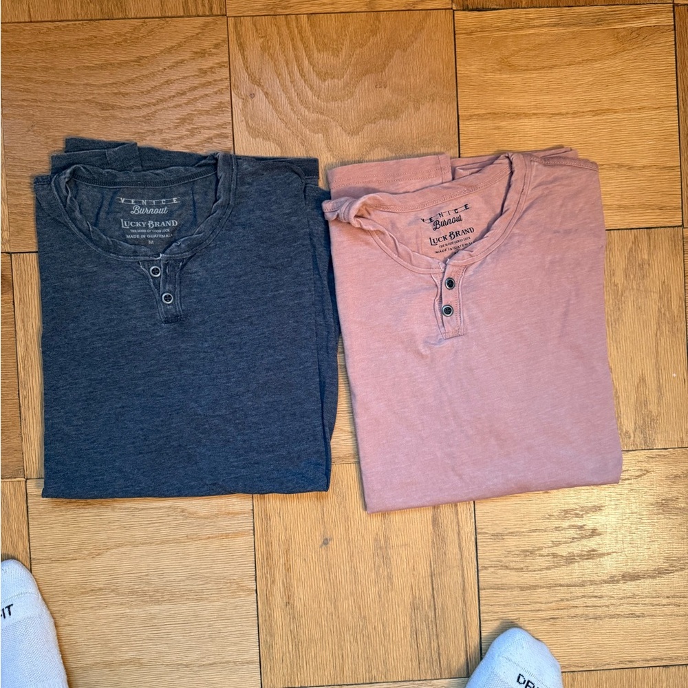 Lucky Brand Men's Long Sleeve Henley - Charcoal and Blush